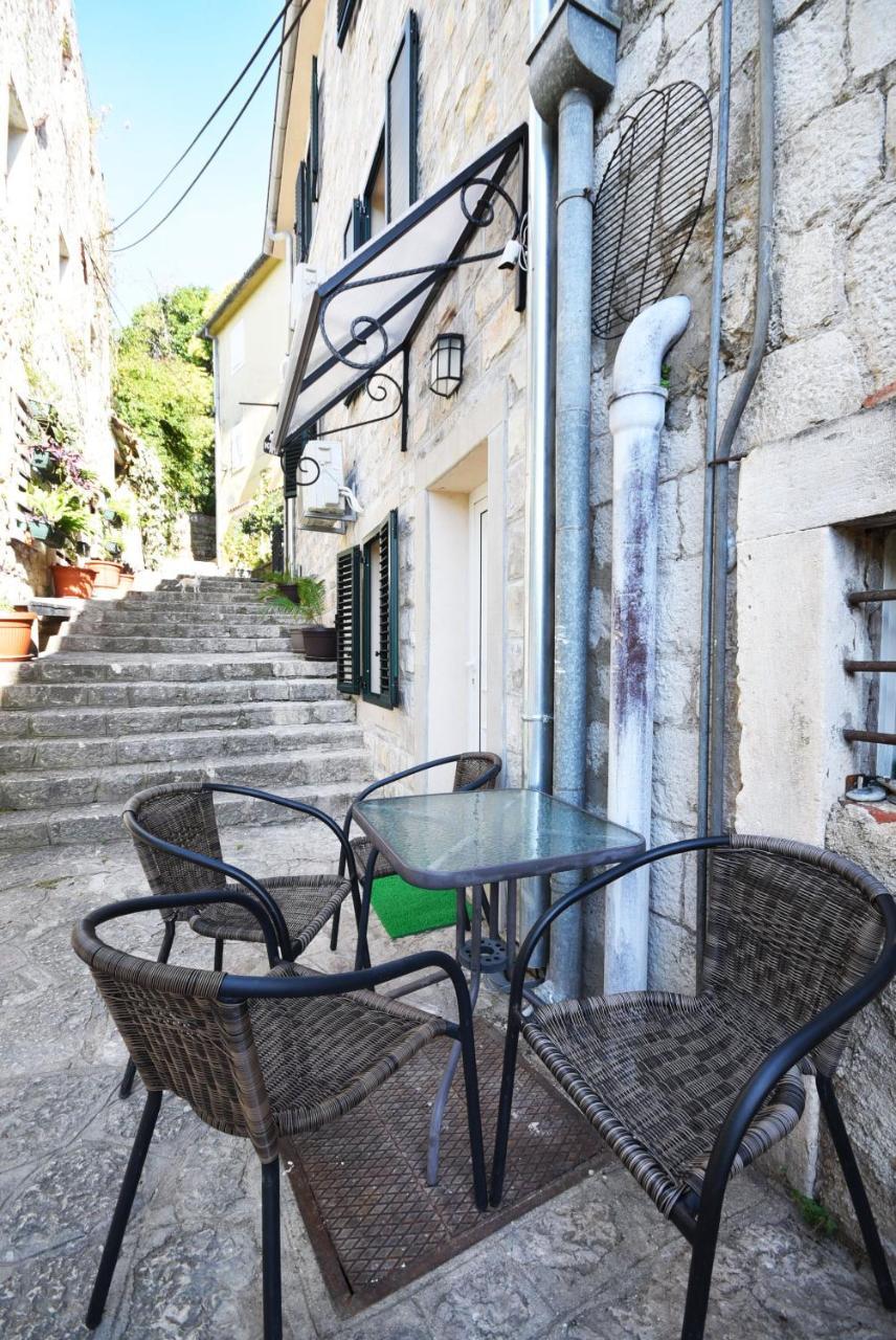 Vila Kula 1830 Apartments Herceg Novi Exteriér fotografie