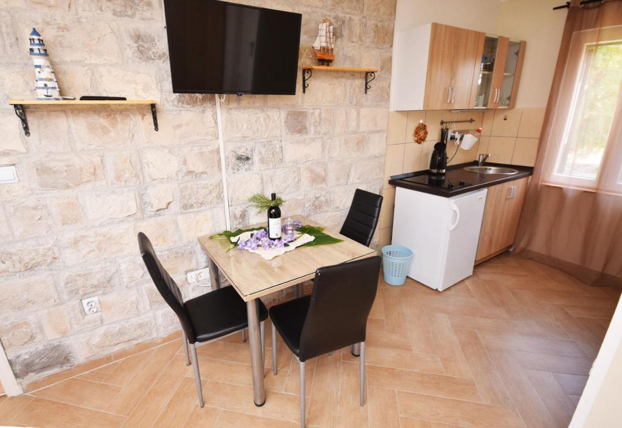 Vila Kula 1830 Apartments Herceg Novi Exteriér fotografie