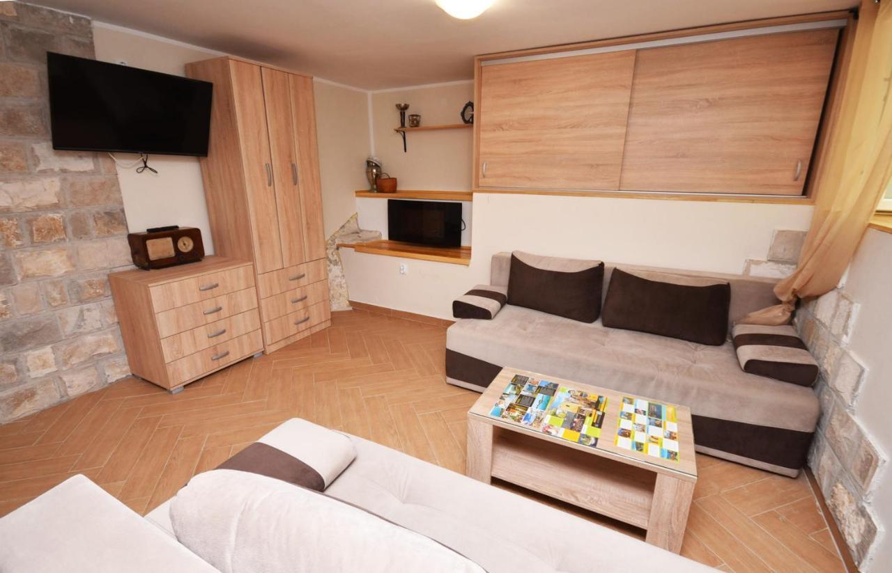 Vila Kula 1830 Apartments Herceg Novi Exteriér fotografie
