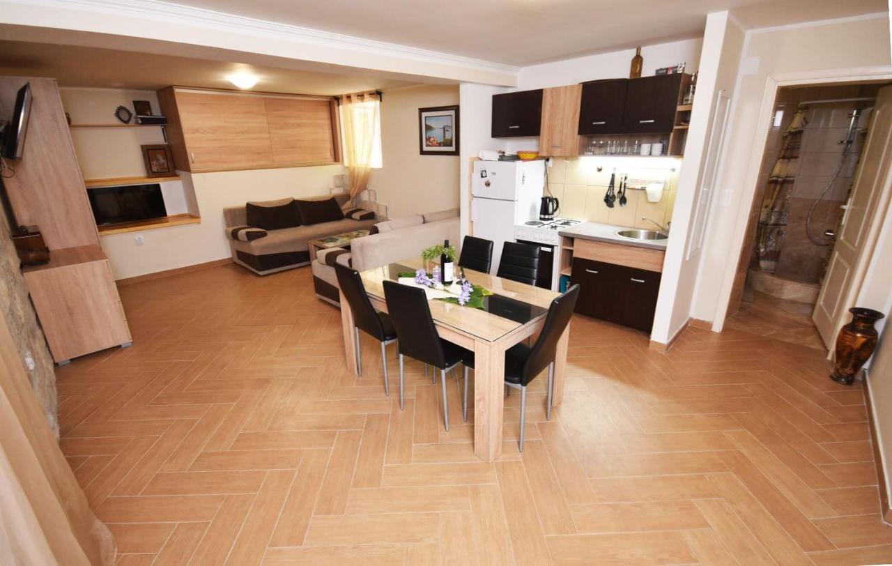Vila Kula 1830 Apartments Herceg Novi Exteriér fotografie