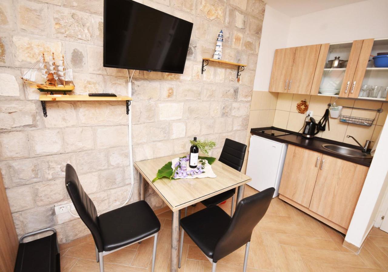 Vila Kula 1830 Apartments Herceg Novi Exteriér fotografie