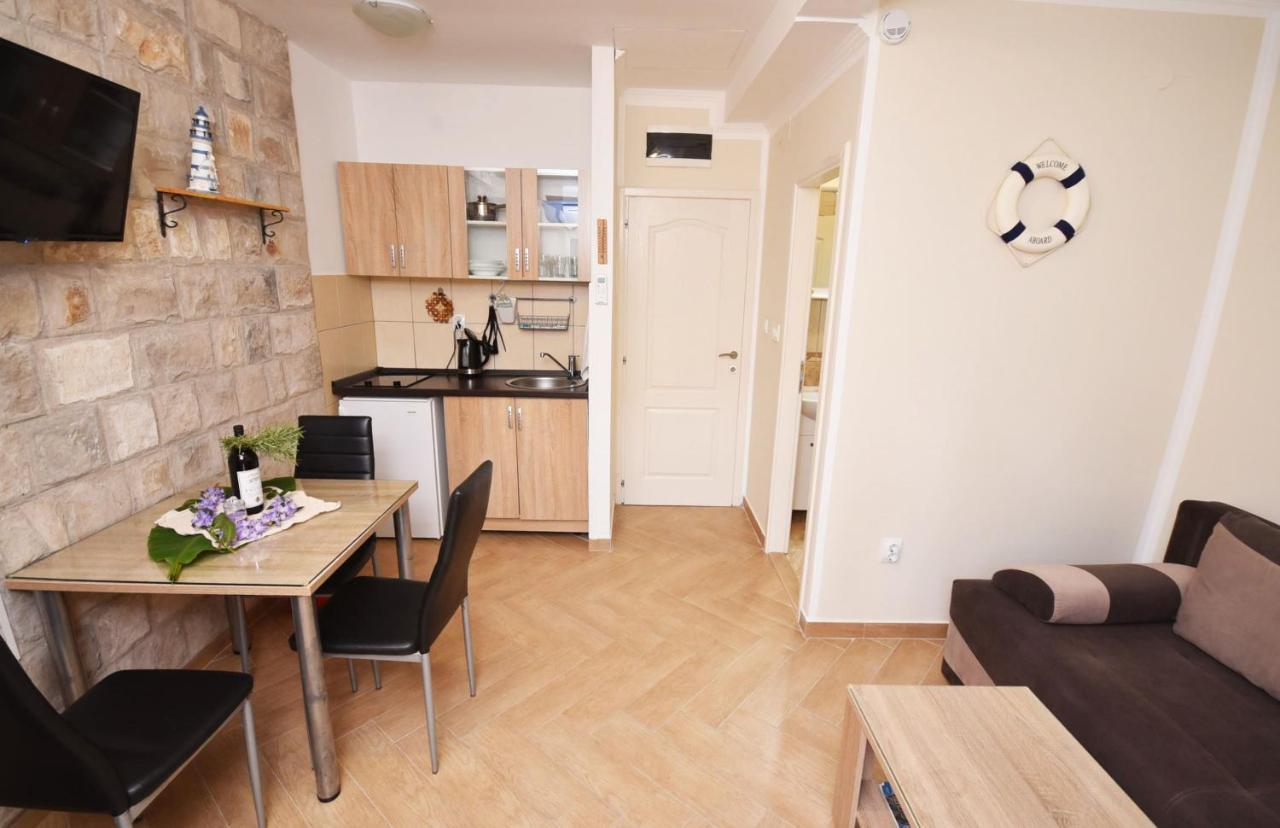 Vila Kula 1830 Apartments Herceg Novi Exteriér fotografie