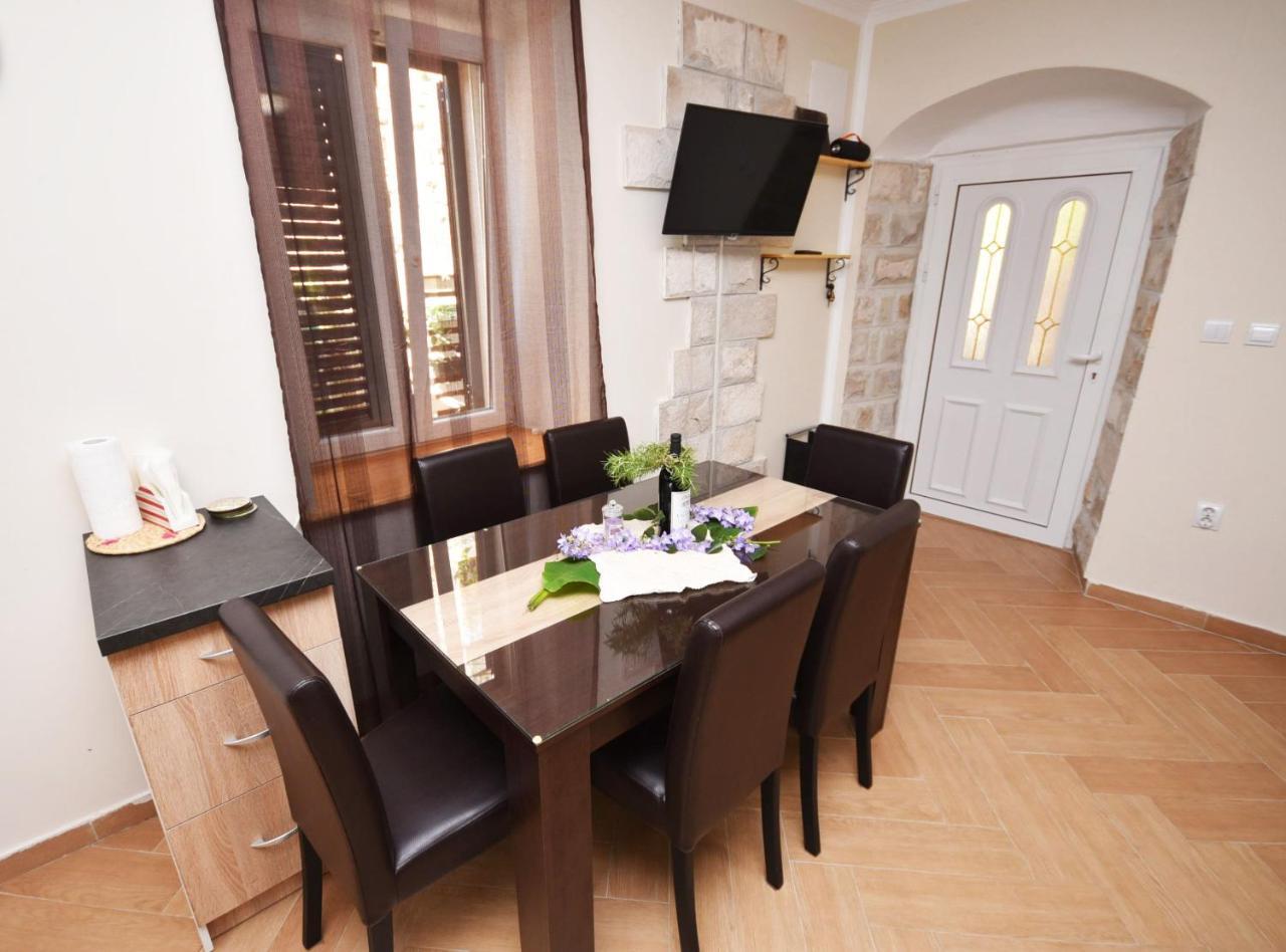 Vila Kula 1830 Apartments Herceg Novi Exteriér fotografie