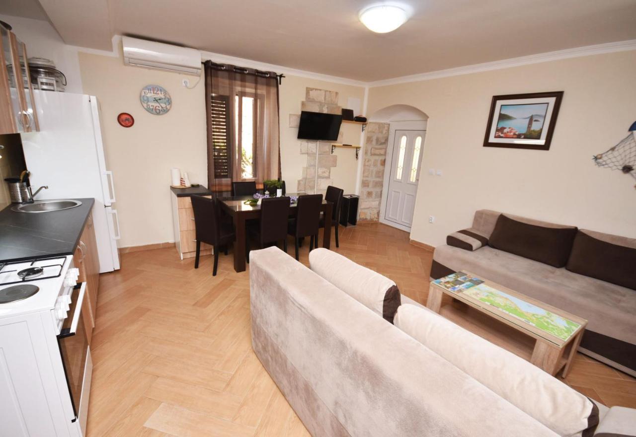 Vila Kula 1830 Apartments Herceg Novi Exteriér fotografie